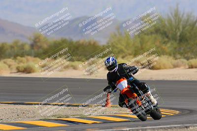 media/Oct-08-2022-SoCal Trackdays (Sat) [[1fc3beec89]]/Turn 10 (945am)/